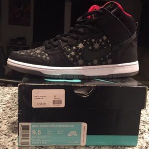 Nike SB Dunk High Paperazzi